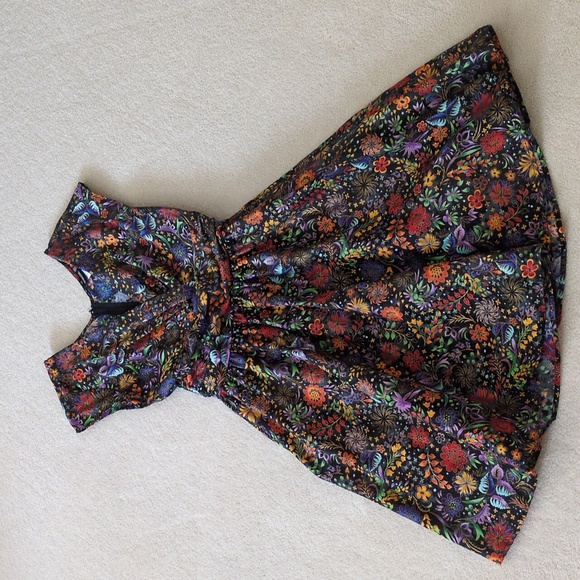 Retrolicious Dresses & Skirts - Retrolicious Greta Dress Full Skirt Pockets Black Red Purple Orange Floral